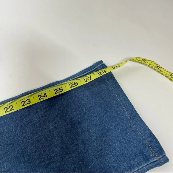 Levi’s Mid Rise Straight Leg Jegging Size 8 - Picture 7 of 10